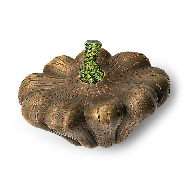 pumkin brooch
