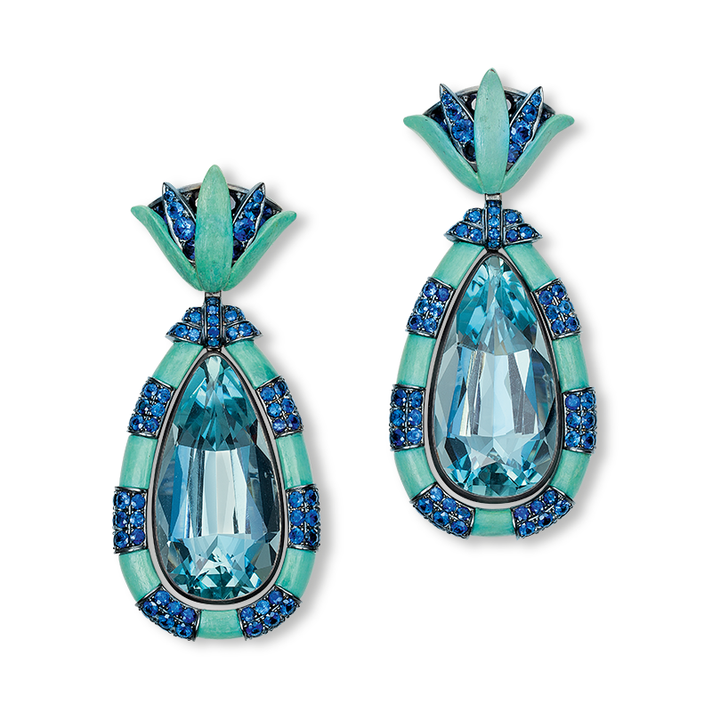 Earring with aquamarines