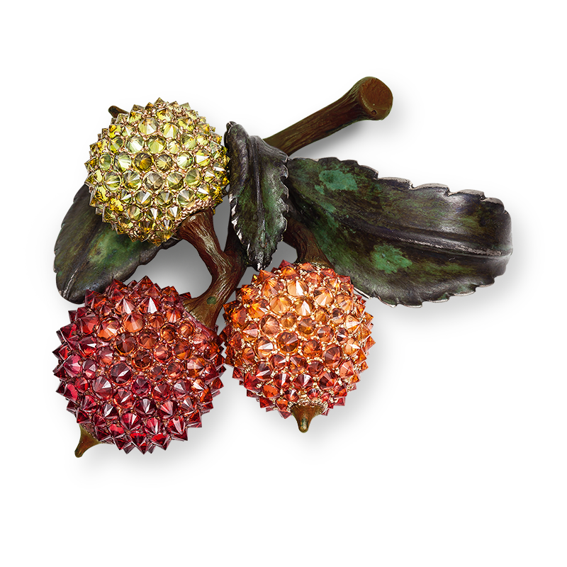Hemmerle brooch in the shape of a tree strawberry